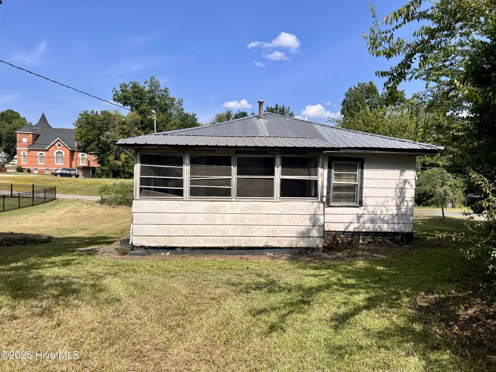 103 S Stewart Street Rockingham, NC 28379