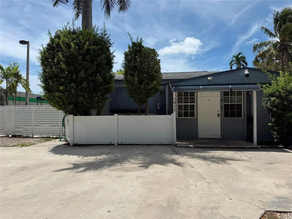 1812 Coolidge St #1 Hollywood, FL 33020