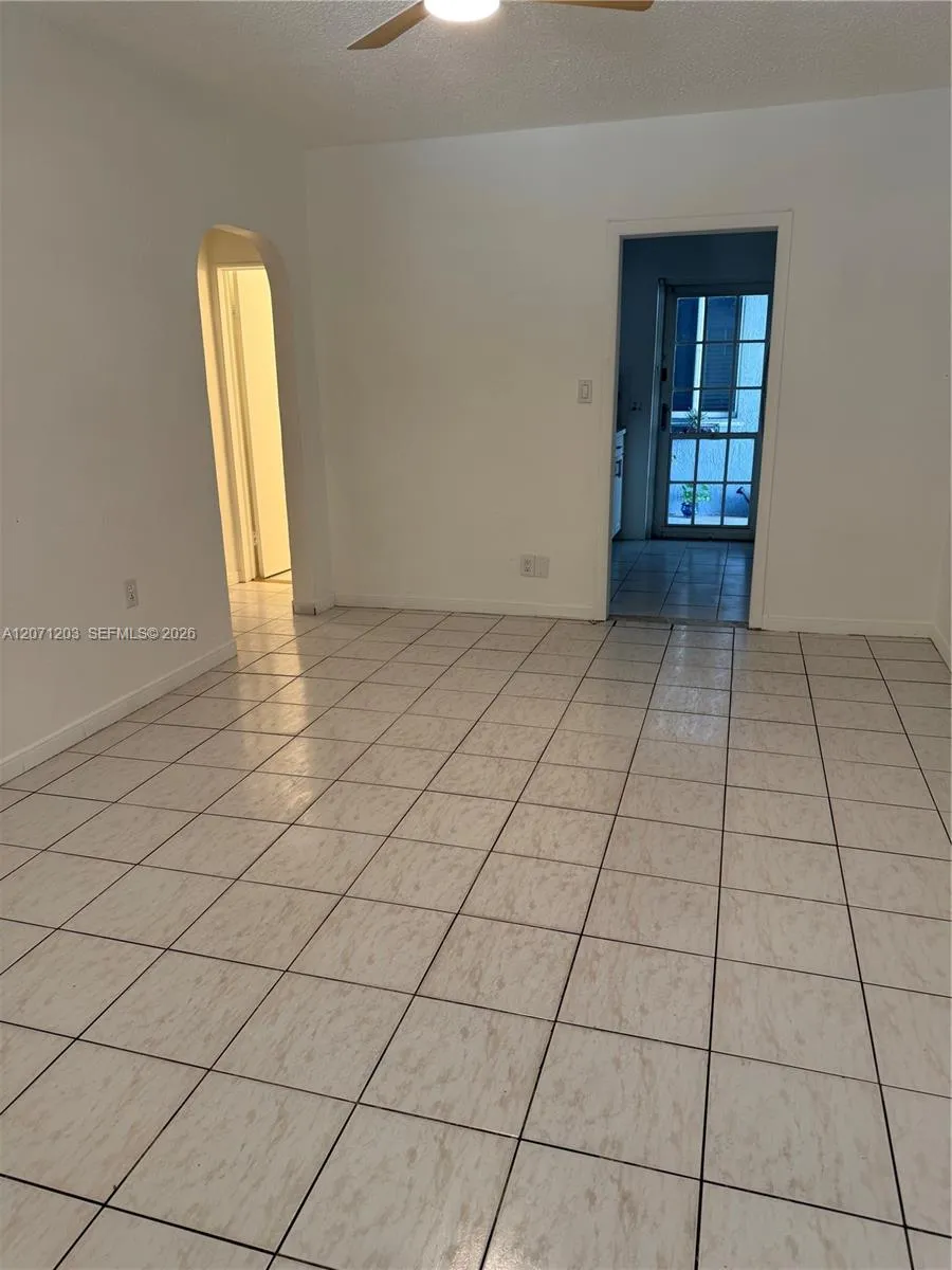 1812 Coolidge St #1 Hollywood, FL 33020