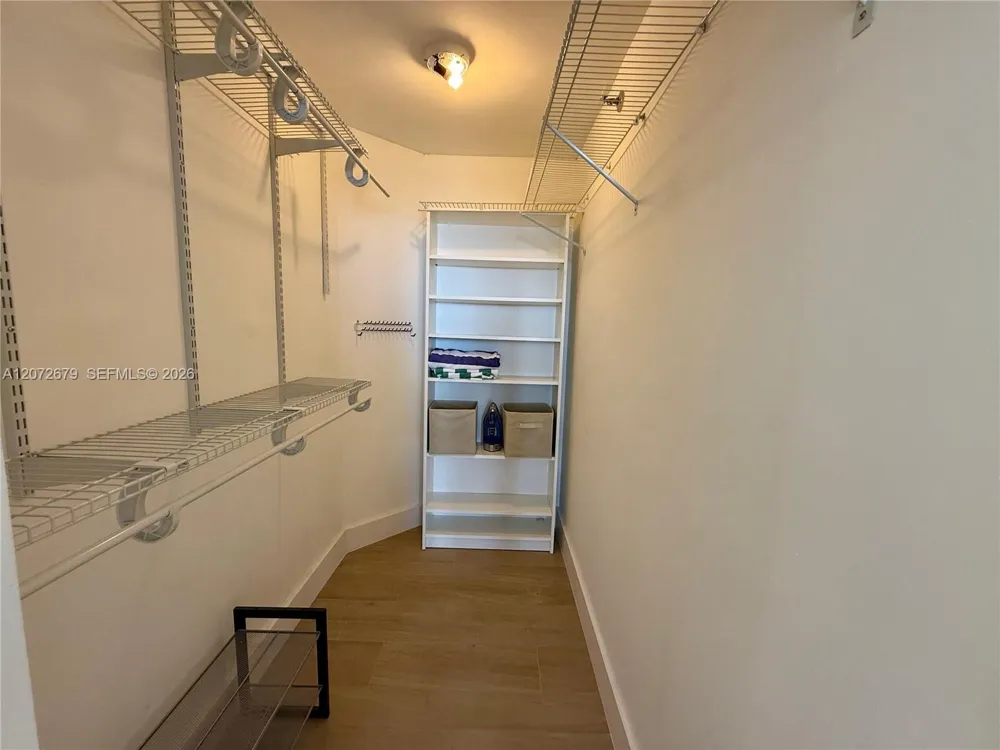 770 Claughton Island Dr #1104 Miami, FL 33131