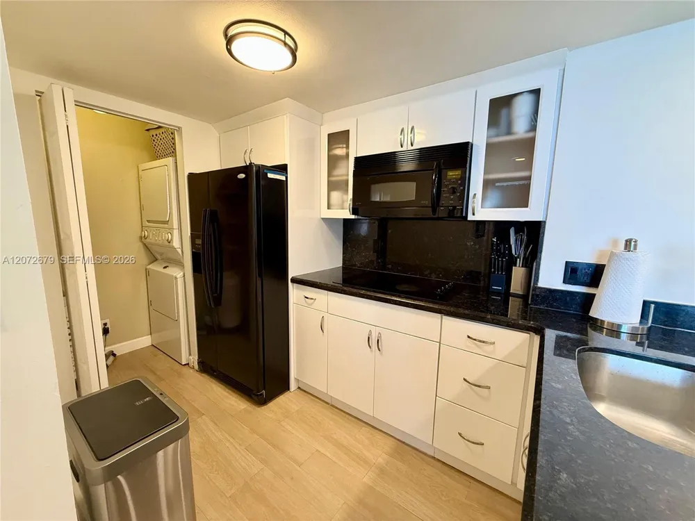 770 Claughton Island Dr #1104 Miami, FL 33131