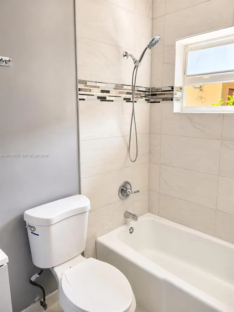537 SW 2nd Pl #1-3 Pompano Beach, FL 33060