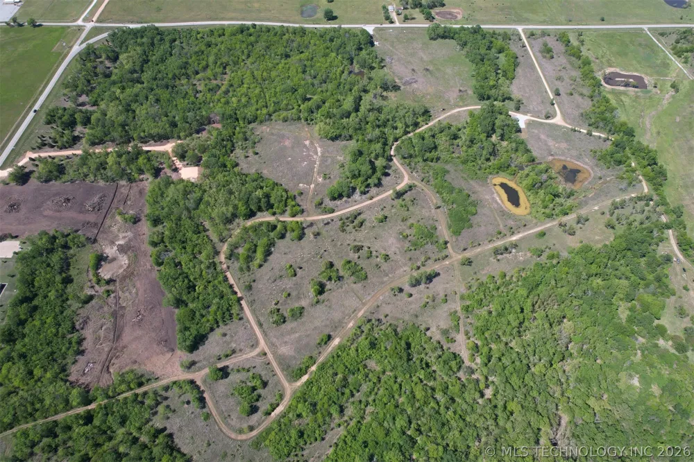 23 Hwy 125 Afton, OK 74331