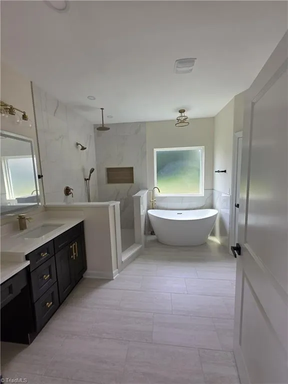 197 W Willow Street Yadkinville, NC 27055
