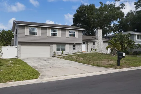 8580 139TH LANE