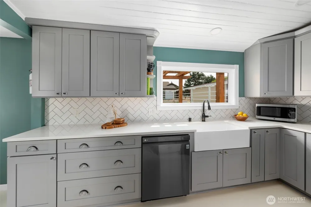 1209 NE Leisure Street Coupeville, WA 98239
