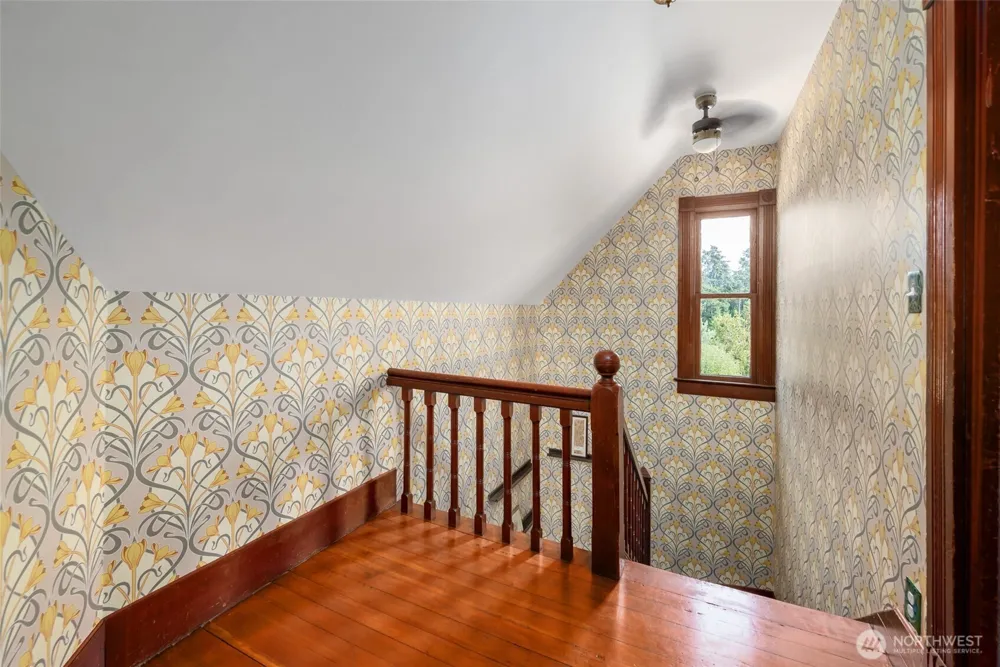 1209 NE Leisure Street Coupeville, WA 98239