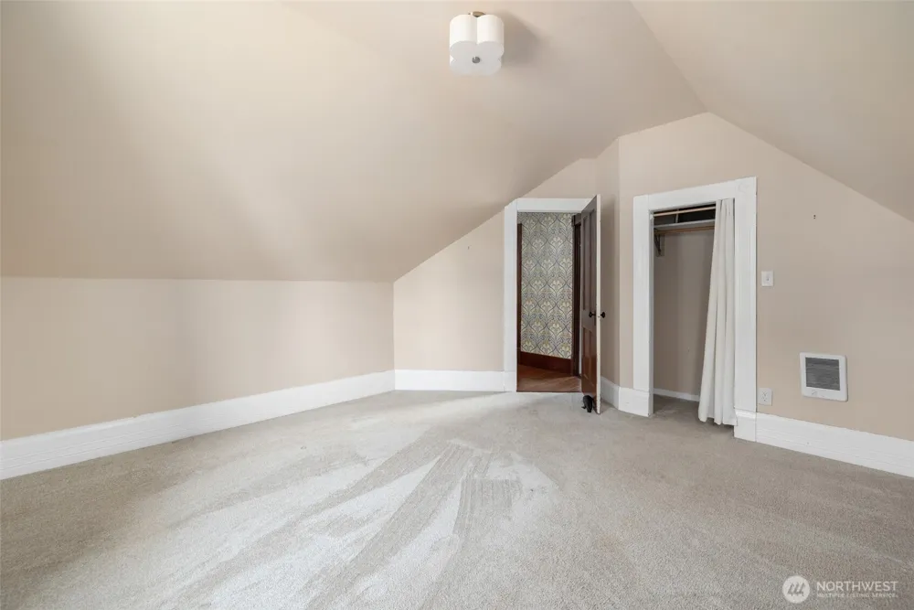 1209 NE Leisure Street Coupeville, WA 98239