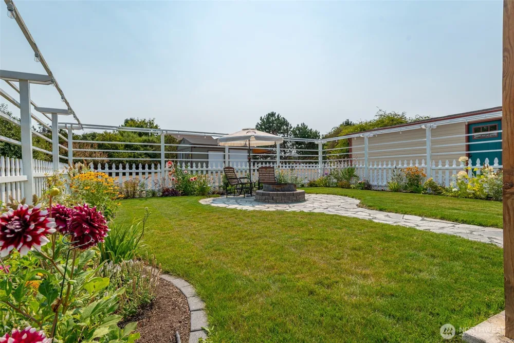 1209 NE Leisure Street Coupeville, WA 98239