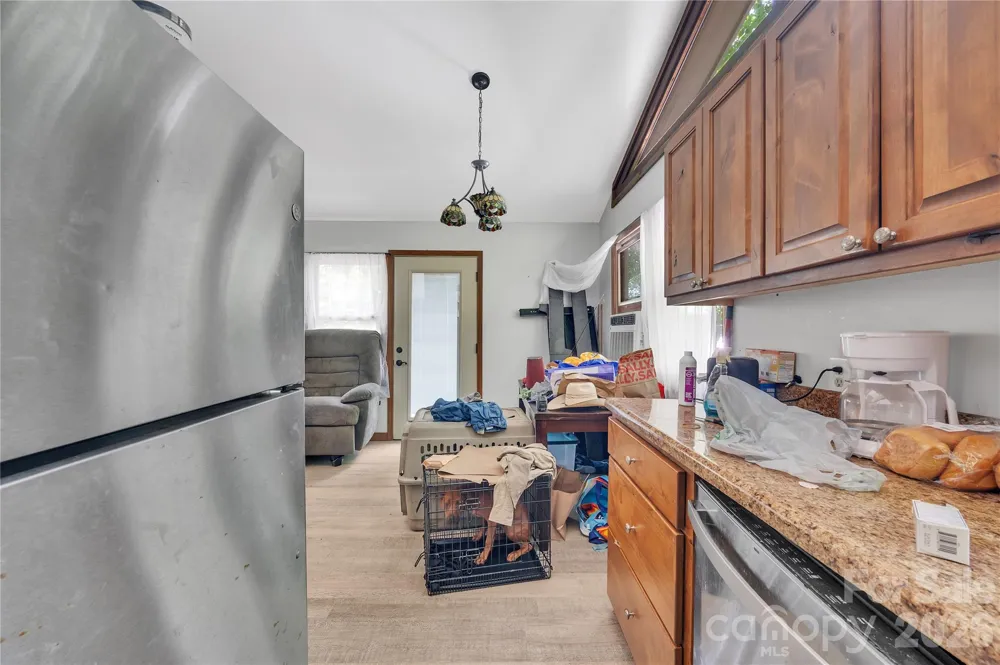 117 Horse Shoe Ridge Road E Deep Gap, NC 28618