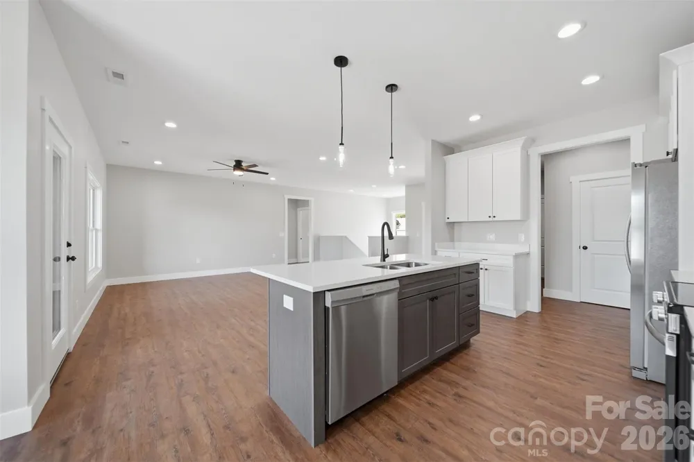 426 Huntington Woods Street SE Lenoir, NC 28645