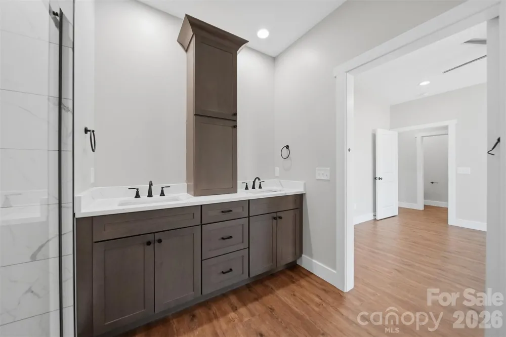 426 Huntington Woods Street SE Lenoir, NC 28645