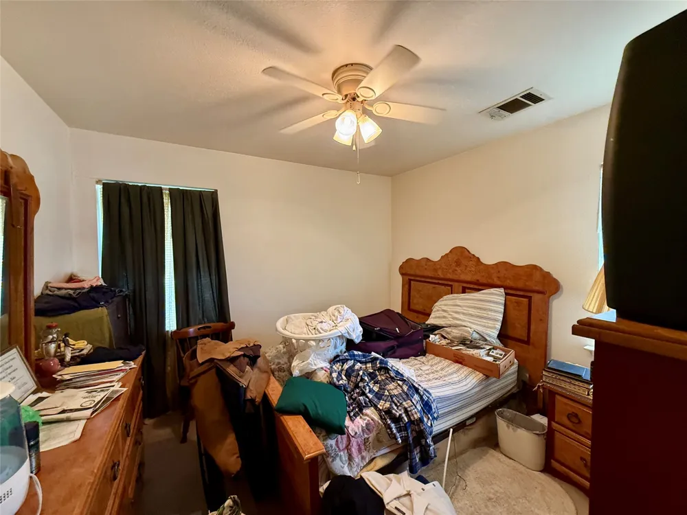 1313 S Rockwall Avenue Terrell, TX 75160