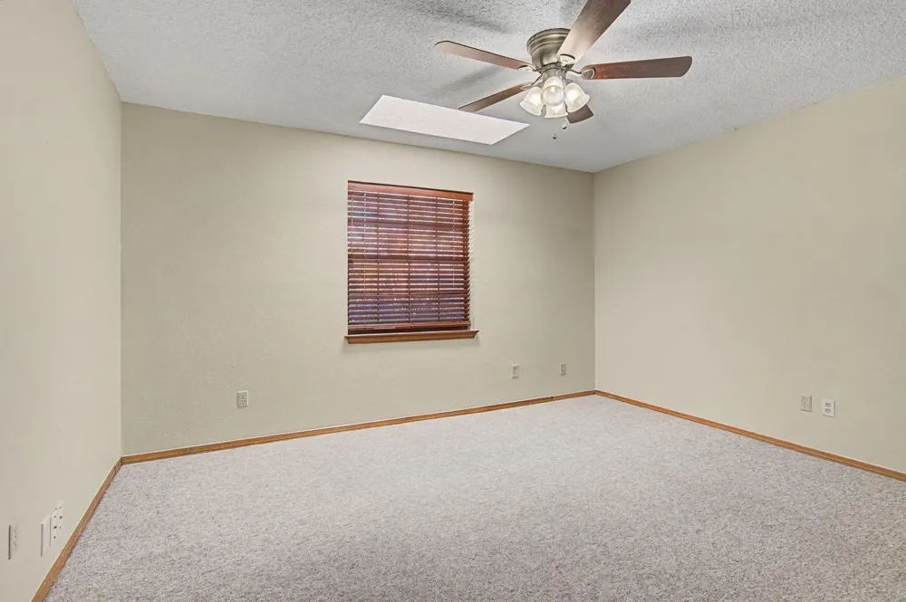 604 Baker Drive Hurst, TX 76054