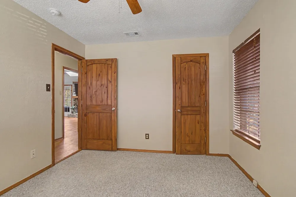 604 Baker Drive Hurst, TX 76054