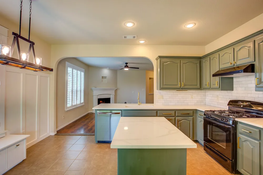 1109 Central Village Drive Denton, TX 76210