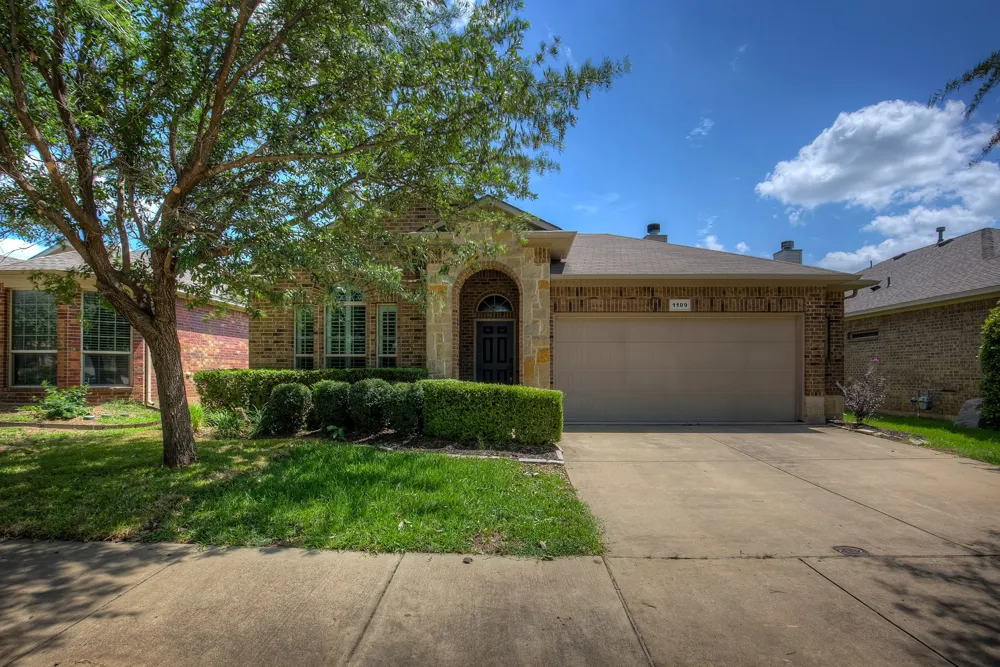 1109 Central Village Drive Denton, TX 76210