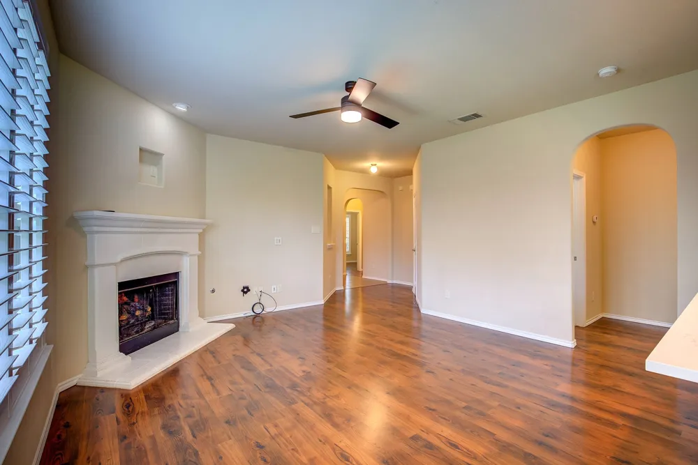 1109 Central Village Drive Denton, TX 76210