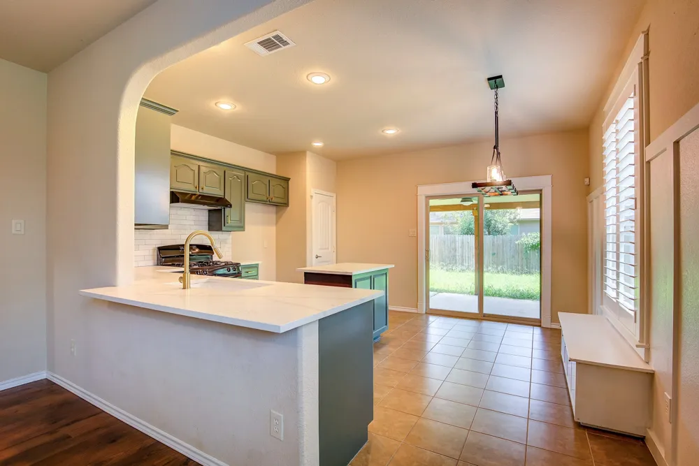 1109 Central Village Drive Denton, TX 76210