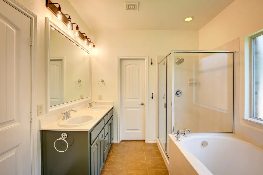 1109 Central Village Drive Denton, TX 76210