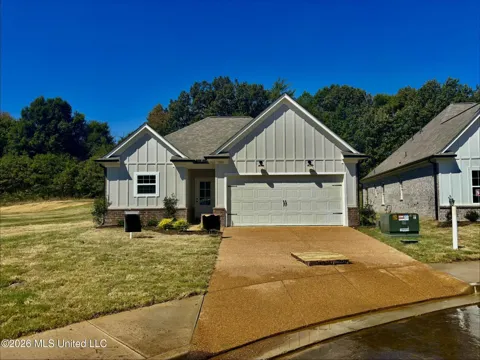 7189 Fairmont Pl Cove