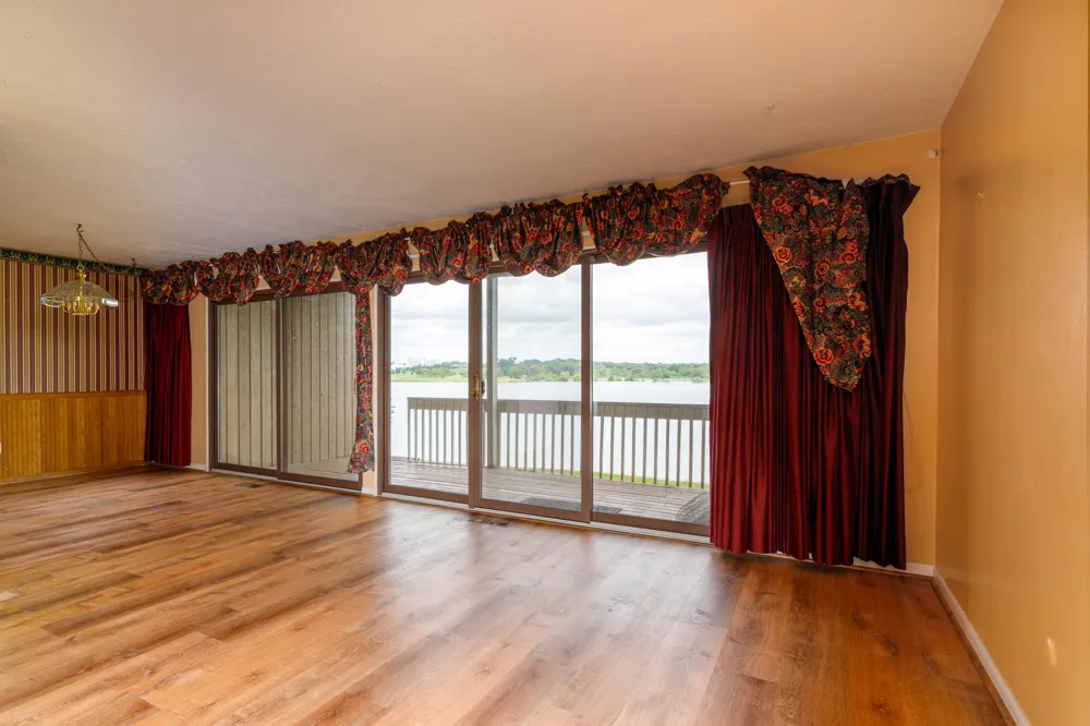 873 Cliffs Drive #105 Ypsilanti, MI 48198