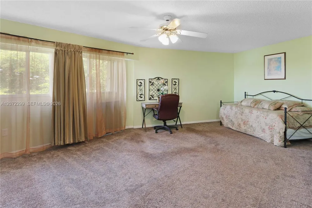 850 SW 138th Ave #408D Pembroke Pines, FL 33027