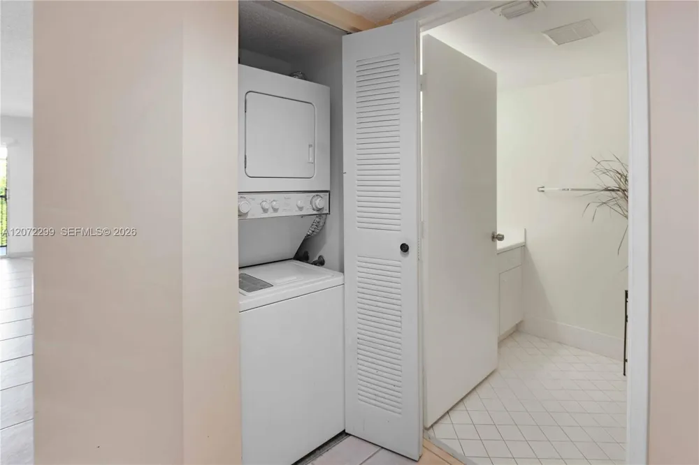 850 SW 138th Ave #408D Pembroke Pines, FL 33027