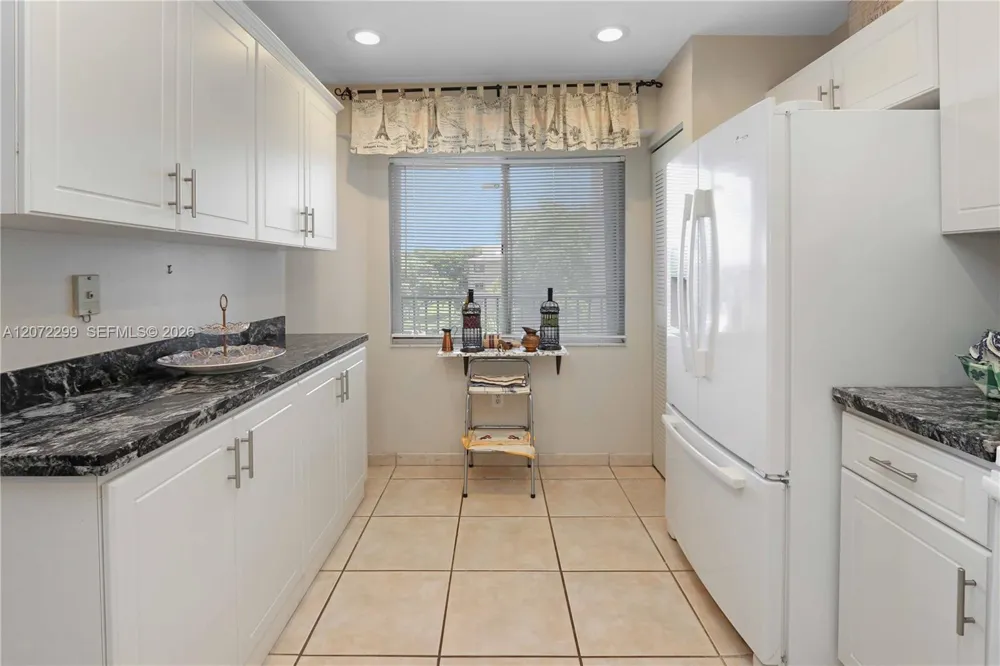 850 SW 138th Ave #408D Pembroke Pines, FL 33027