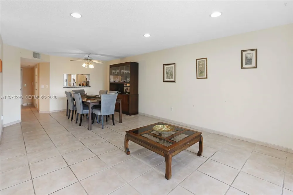 850 SW 138th Ave #408D Pembroke Pines, FL 33027