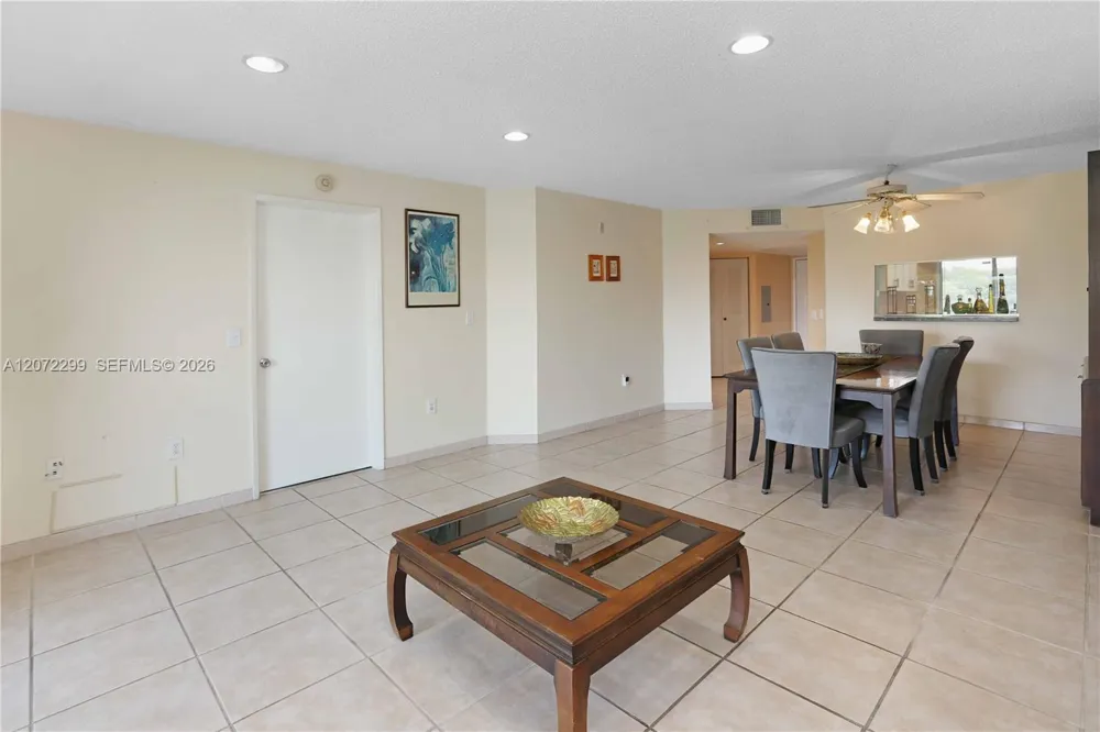 850 SW 138th Ave #408D Pembroke Pines, FL 33027