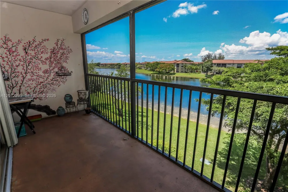 850 SW 138th Ave #408D Pembroke Pines, FL 33027