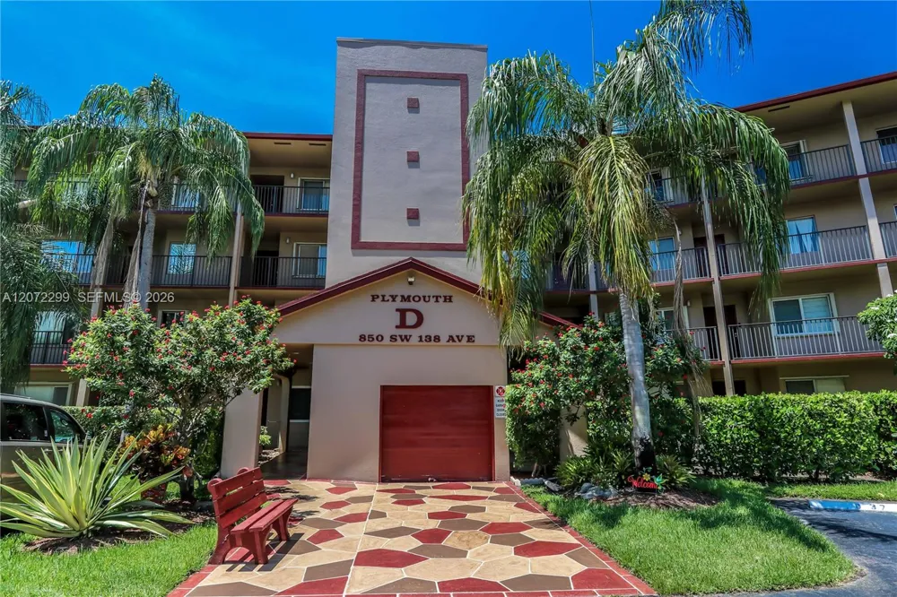 850 SW 138th Ave #408D Pembroke Pines, FL 33027
