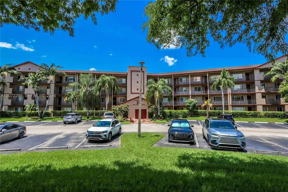 850 SW 138th Ave #408D Pembroke Pines, FL 33027