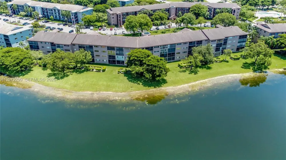 850 SW 138th Ave #408D Pembroke Pines, FL 33027