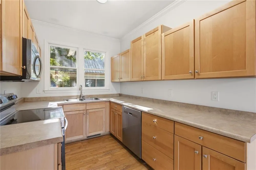 329 Ridge Avenue Athens, GA 30601