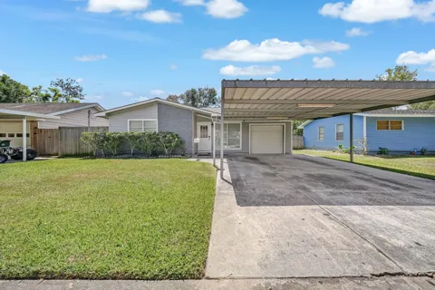 3302 Longwood Drive