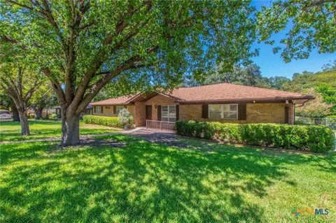 3302 Pin Oak Drive