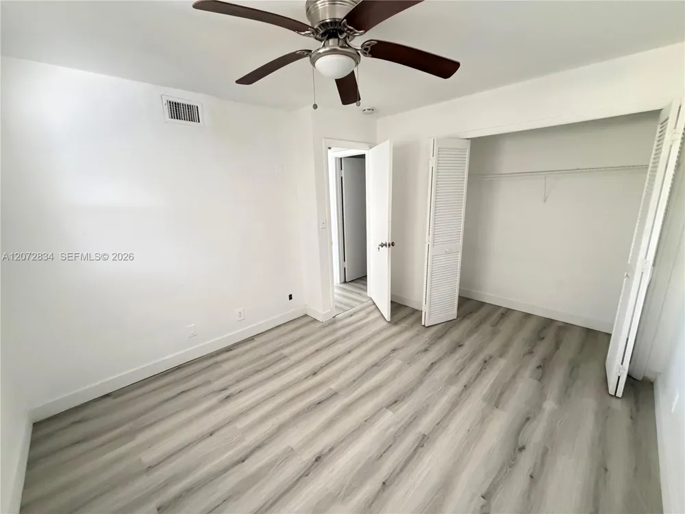 5090 SW 64th Ave #305 Davie, FL 33314