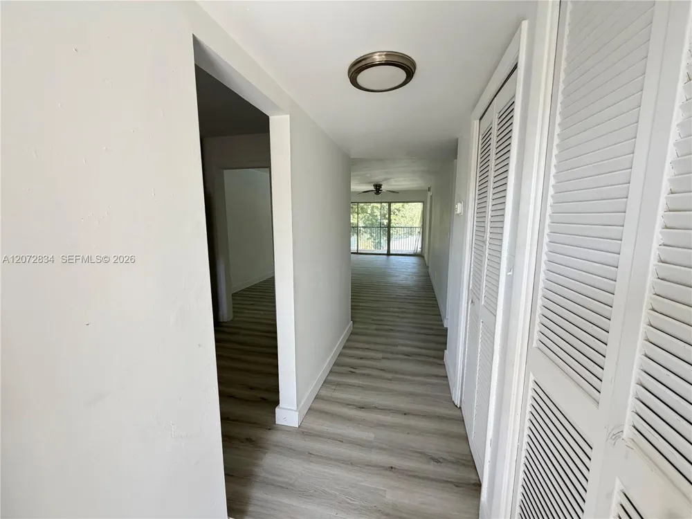 5090 SW 64th Ave #305 Davie, FL 33314