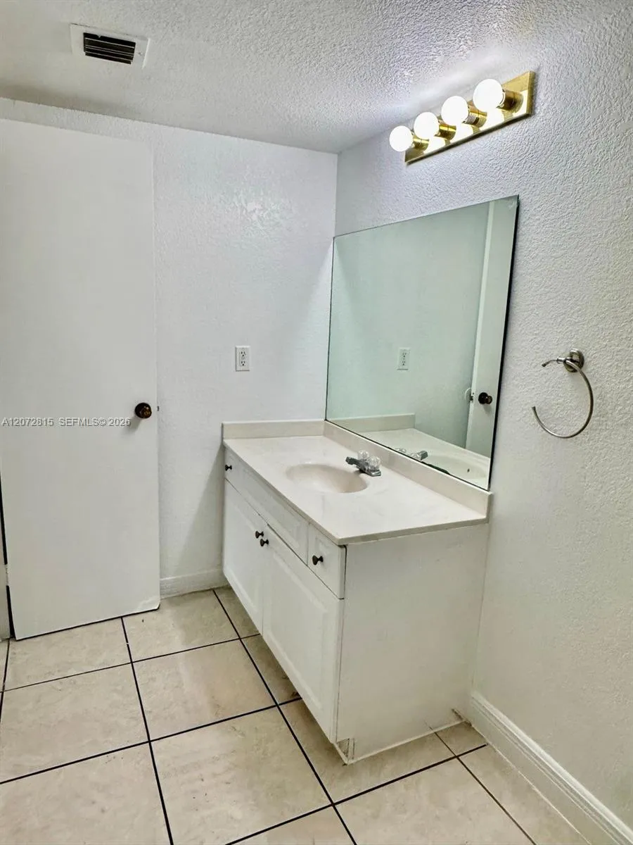 4800 NW 79th Ave #203 Doral, FL 33166