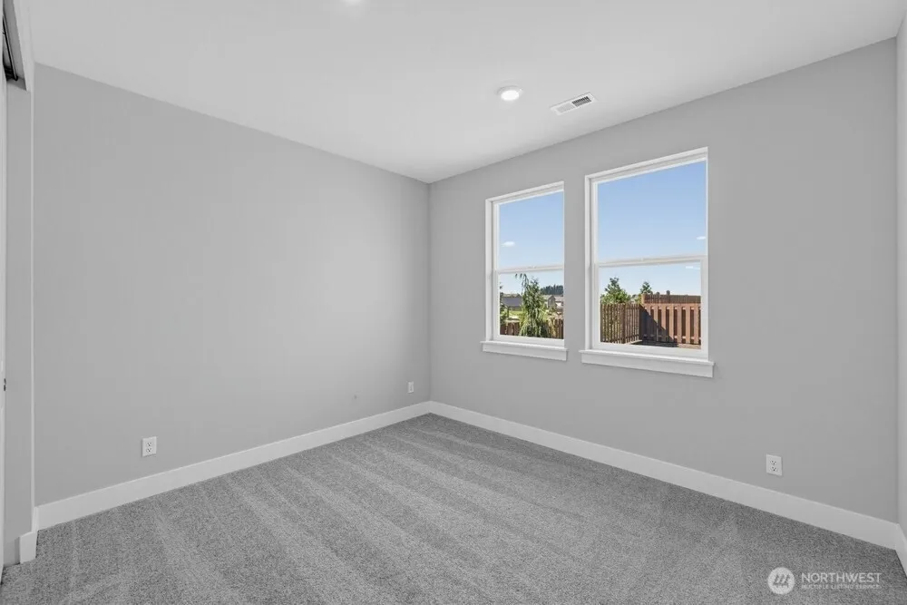 601 Barquist Lane Enumclaw, WA 98022