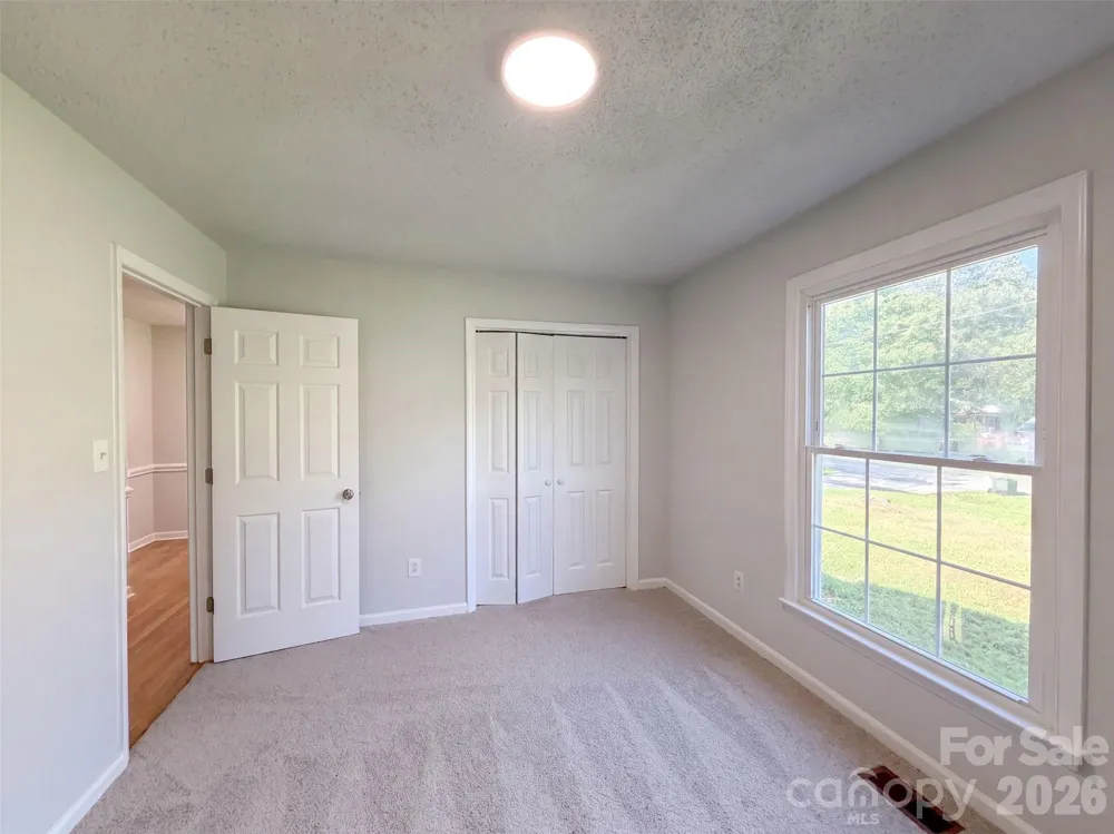 4202 Wrentree Drive Dallas, NC 28034