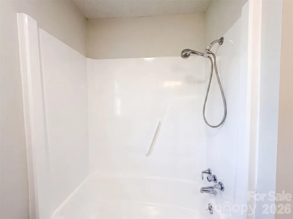 4202 Wrentree Drive Dallas, NC 28034