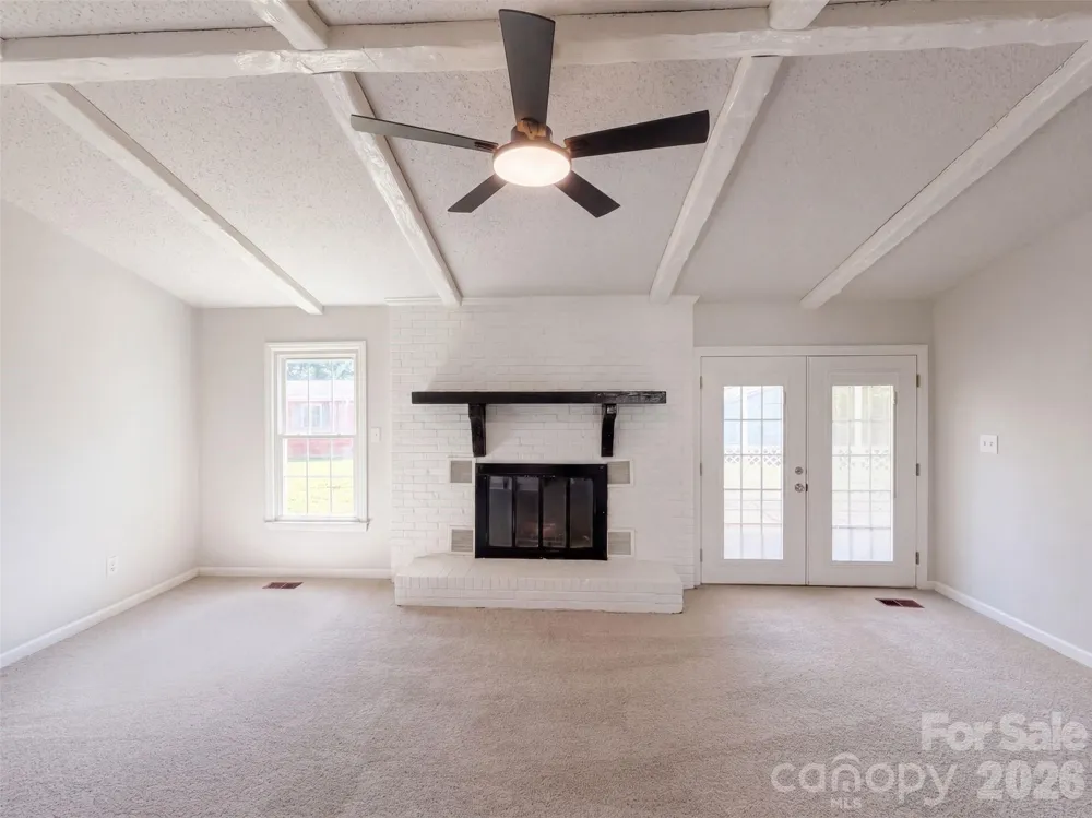 4202 Wrentree Drive Dallas, NC 28034