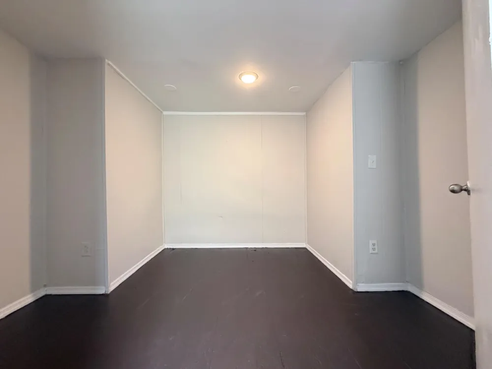 17 MADISON AVENUE Mount Holly, NJ 08060