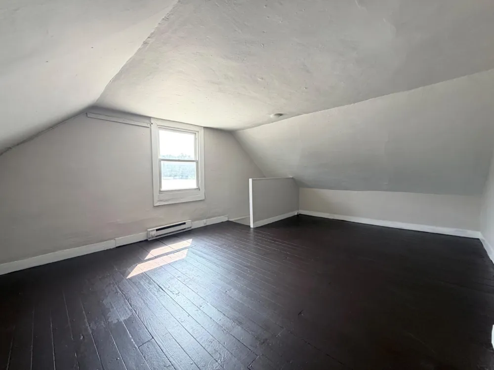17 MADISON AVENUE Mount Holly, NJ 08060