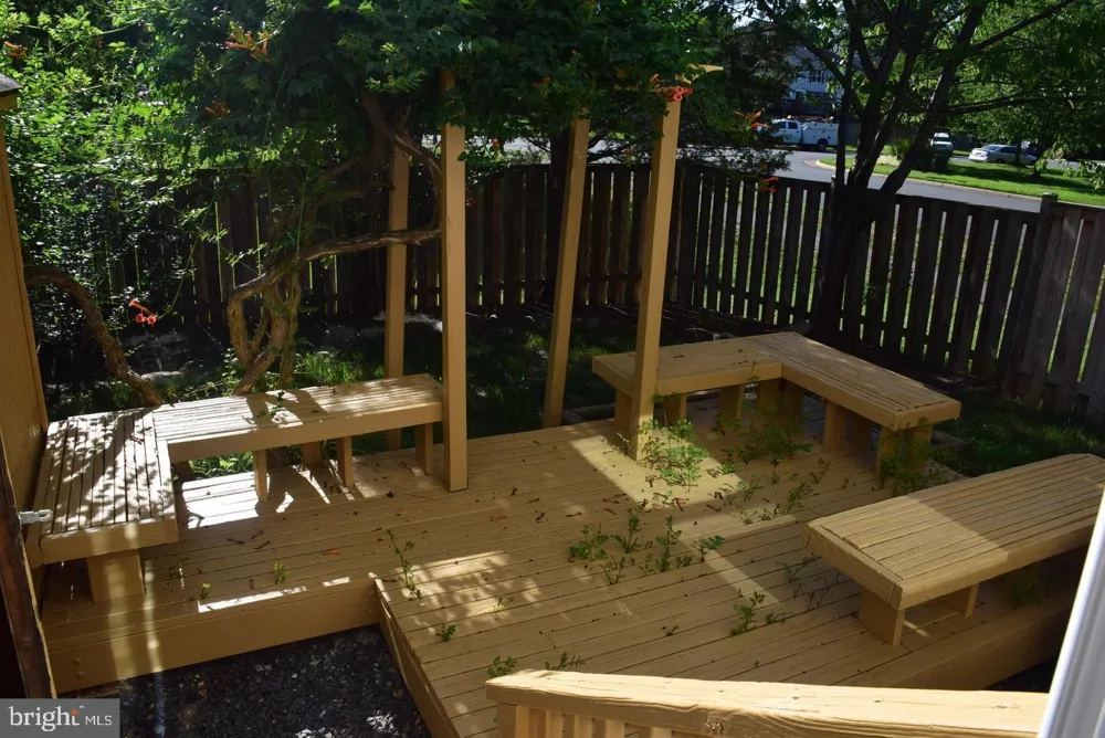 2 QUINCY COURT Sterling, VA 20165