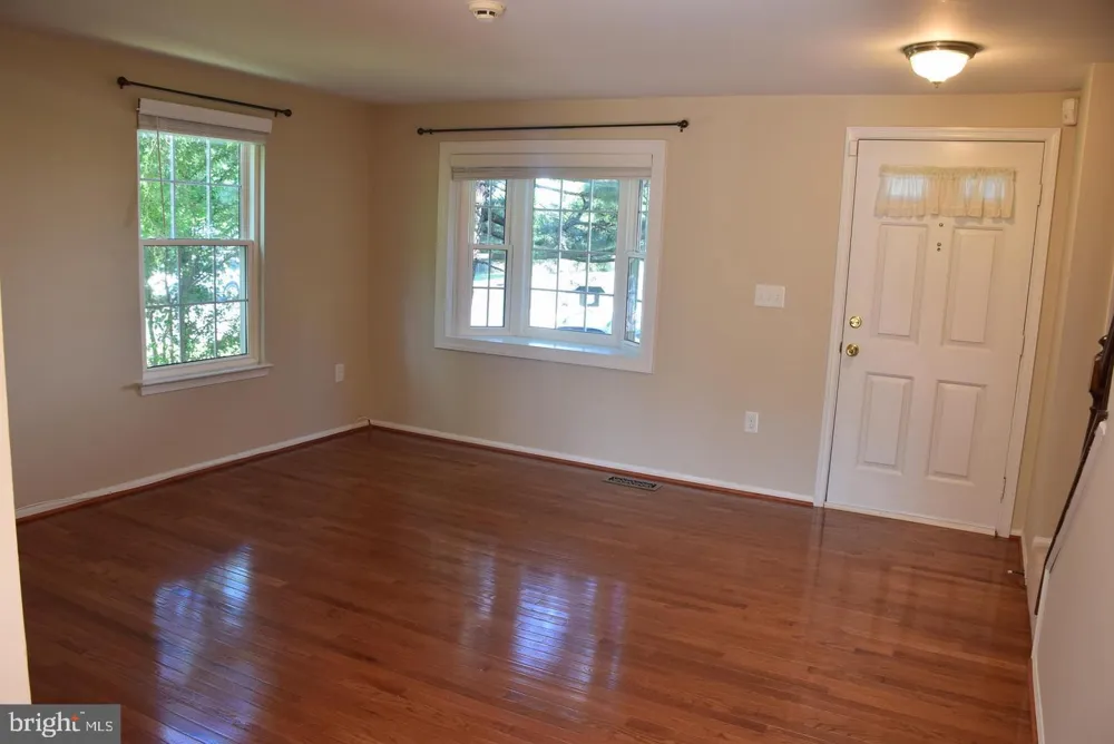 2 QUINCY COURT Sterling, VA 20165