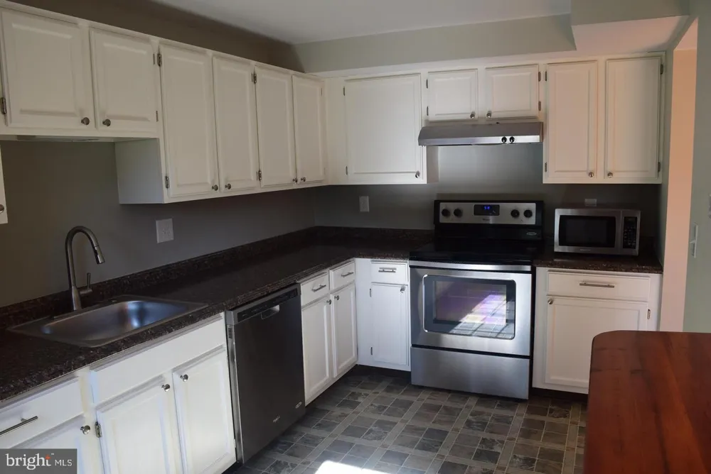 2 QUINCY COURT Sterling, VA 20165